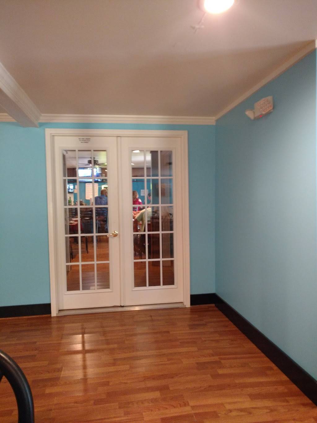 Beachcomber Restaurant | restaurant | 8811 George Washington Memorial Hwy, Yorktown, VA 23692, USA | 7578749420 OR +1 757-874-9420