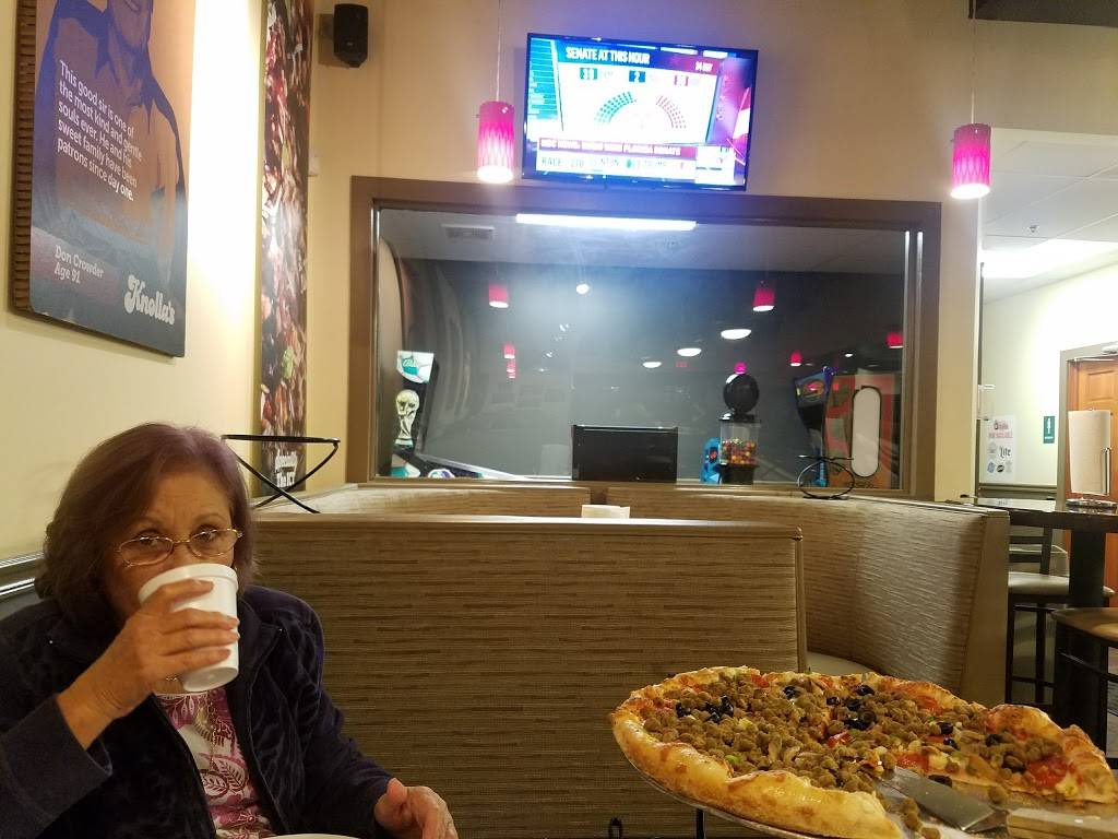 Knollas Pizza | East | restaurant | 7732 Central Ave #123, Wichita, KS 67206, USA | 3164404540 OR +1 316-440-4540