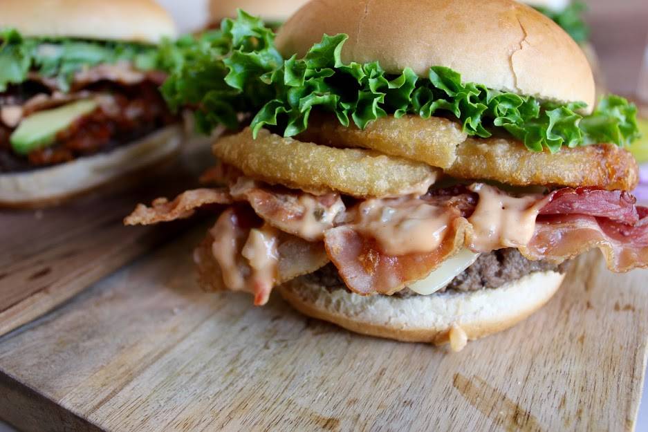 Kirks Steakburgers | restaurant | 2388 S Bascom Ave, Campbell, CA 95008, USA | 4083713565 OR +1 408-371-3565