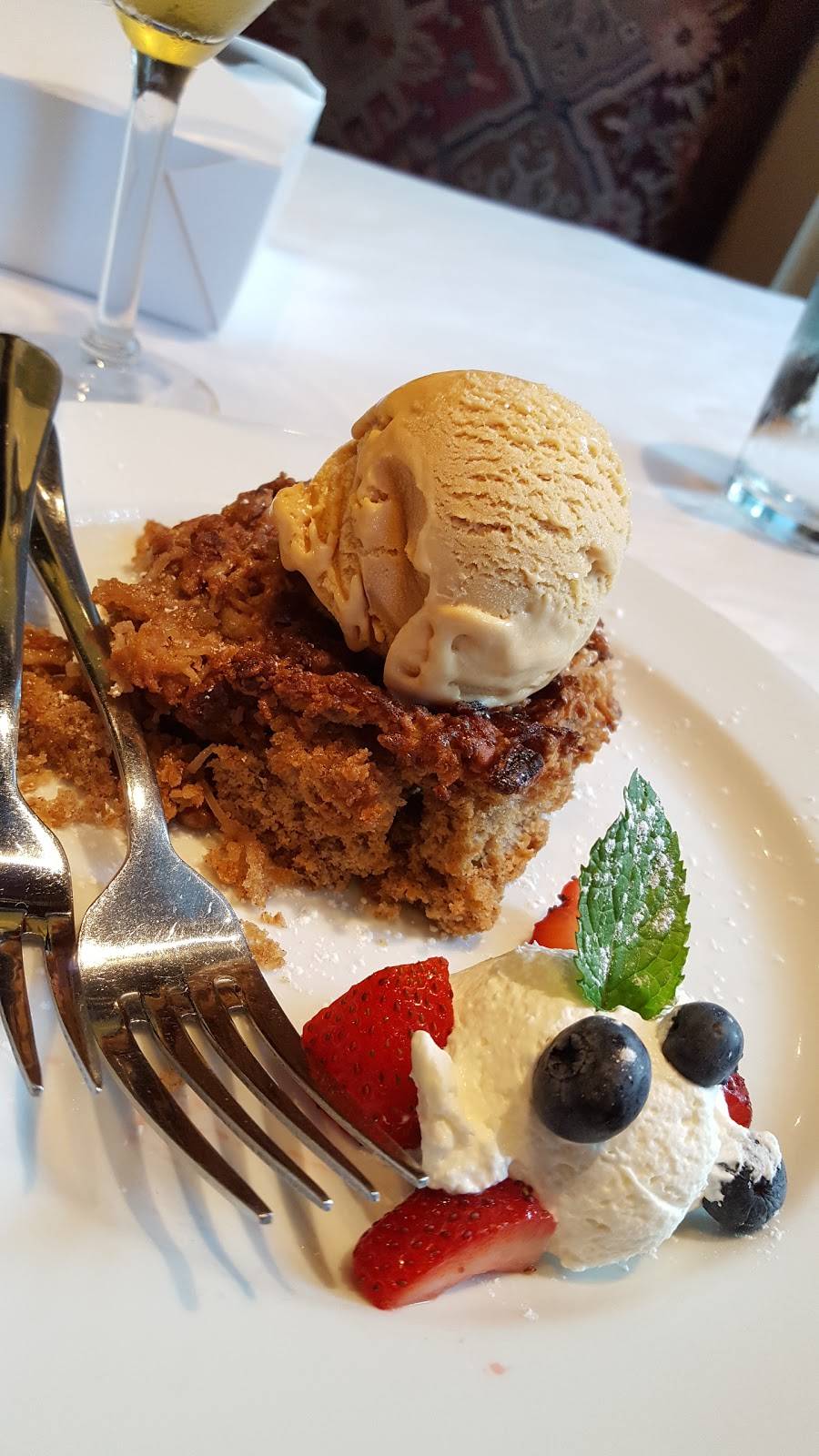 Horseradish Grill | restaurant | 4320 Powers Ferry Rd NW, Atlanta, GA 30342, USA | 4042557277 OR +1 404-255-7277