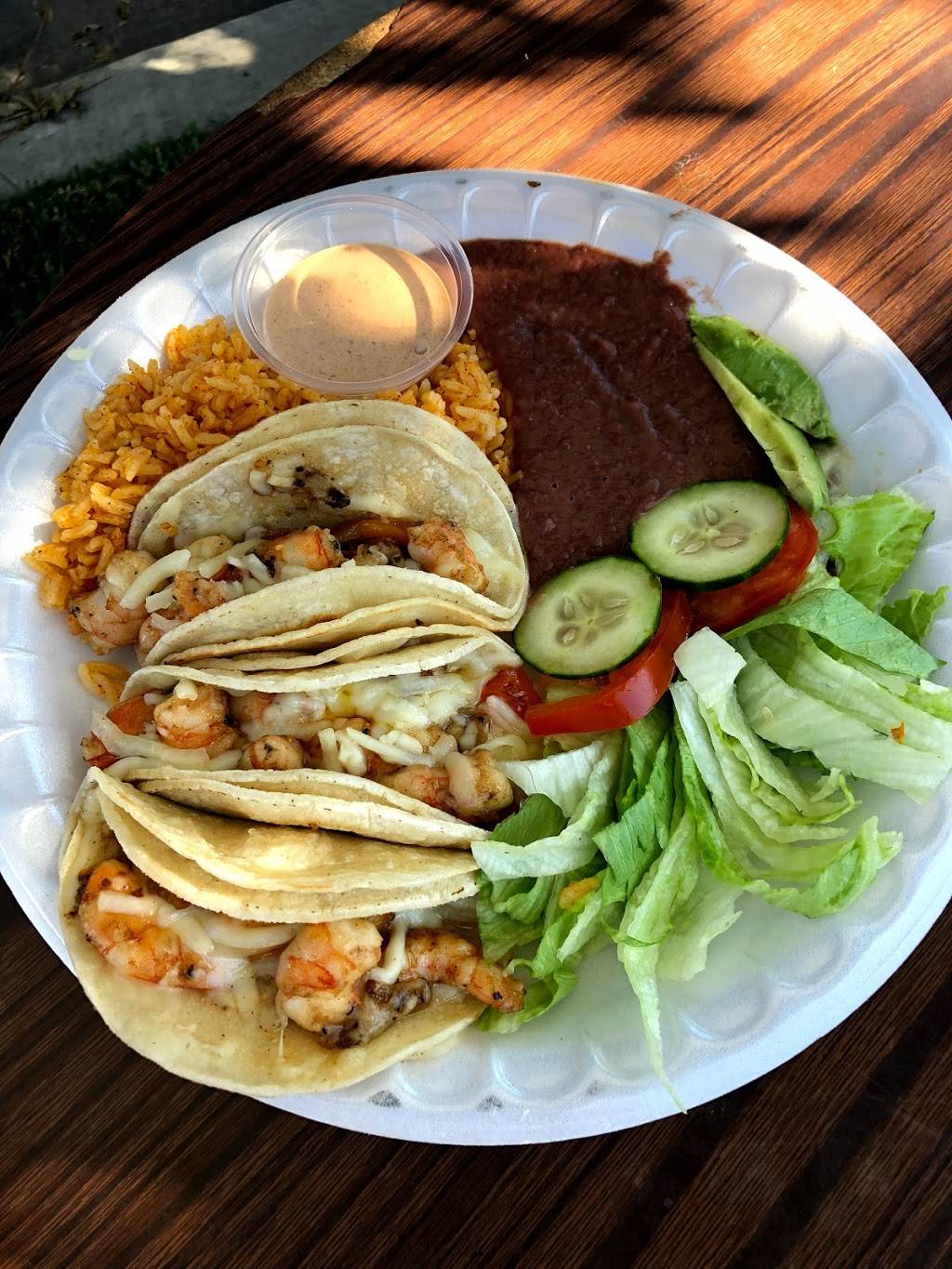 Pattys Pupusas | restaurant | 1676 W Charter Way, Stockton, CA 95206, USA | 2094236365 OR +1 209-423-6365