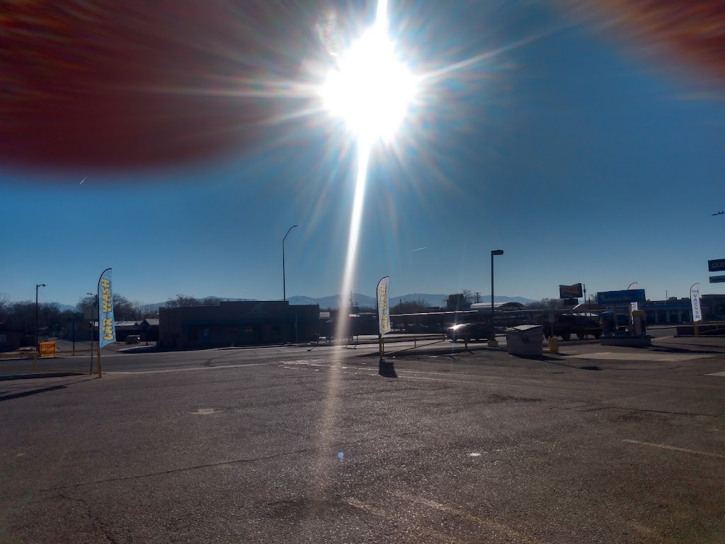 Mariscos La Playa | restaurant | 1213 N Riverside Dr, Española, NM 87532, USA | 5057472413 OR +1 505-747-2413