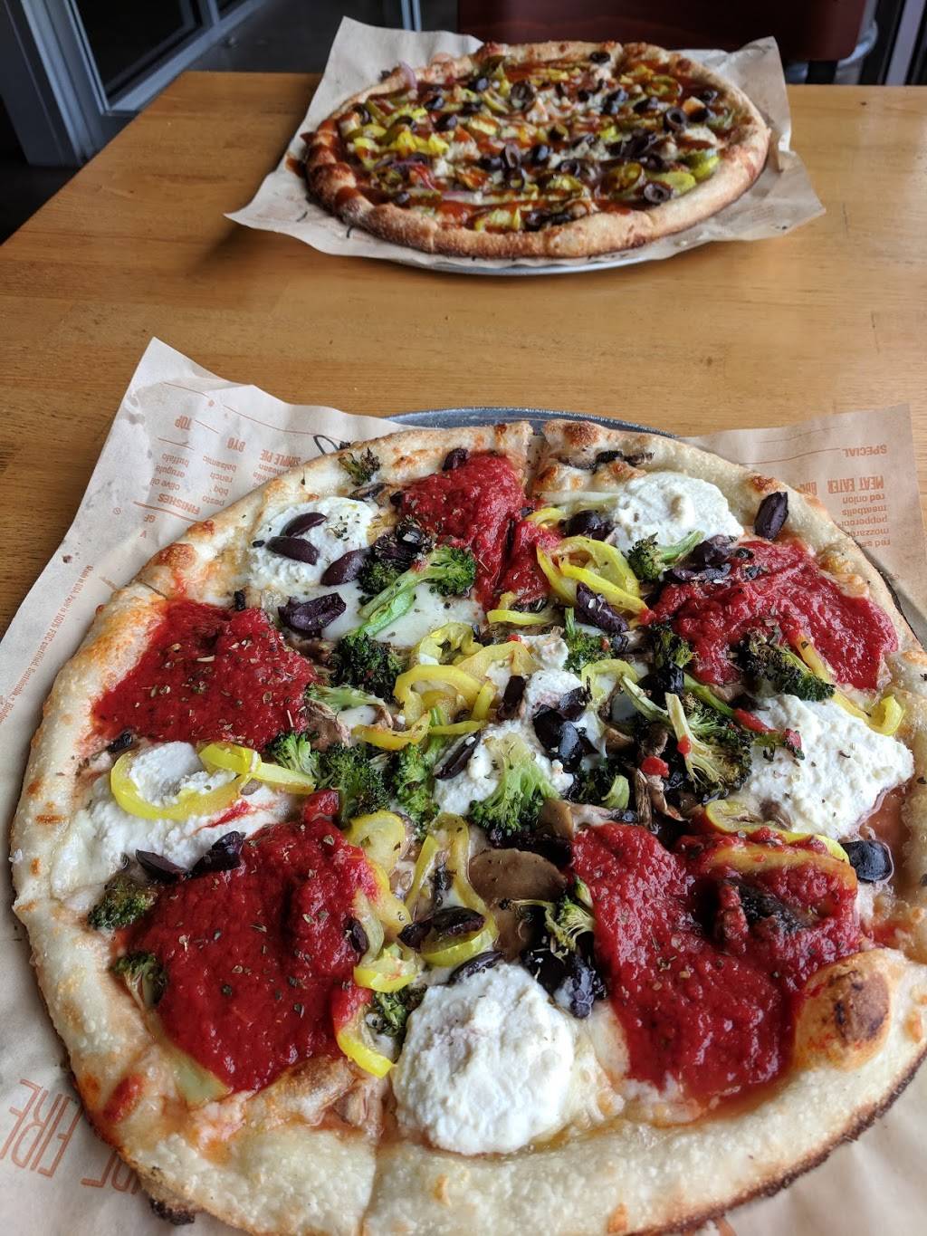 Blaze Pizza | meal takeaway | 1047 W Montauk Hwy, West Babylon, NY 11704, USA | 6312107407 OR +1 631-210-7407