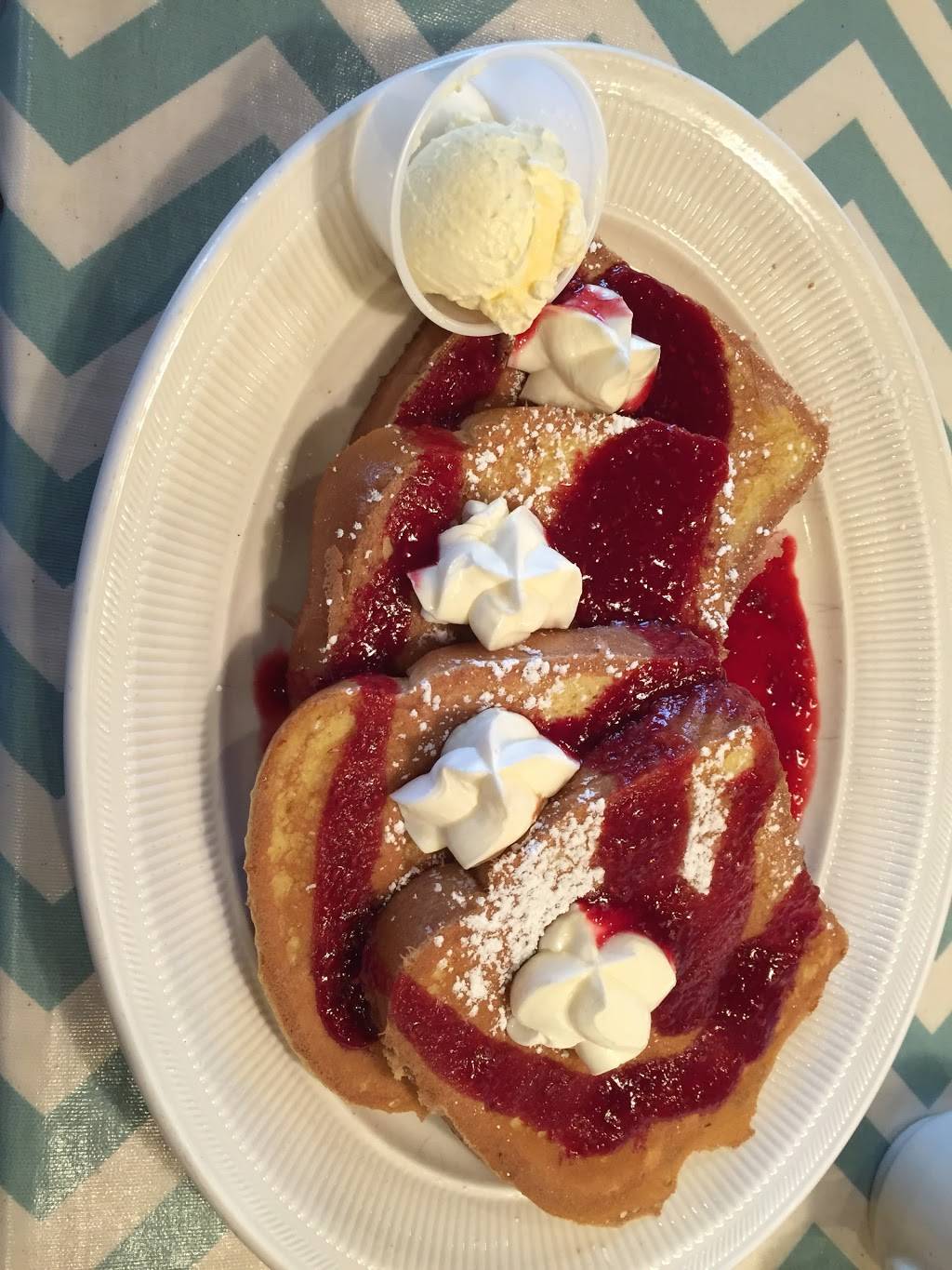 Le Peep | restaurant | 2209 S Neil St, Champaign, IL 61820, USA | 2173527599 OR +1 217-352-7599