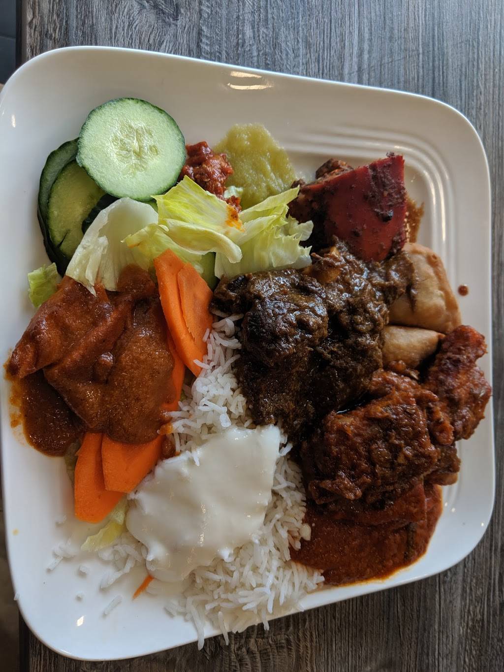 Swaad | restaurant | 2883 Howard Ave, Windsor, ON N8X 3Y4, Canada | 5199626888 OR +1 519-962-6888