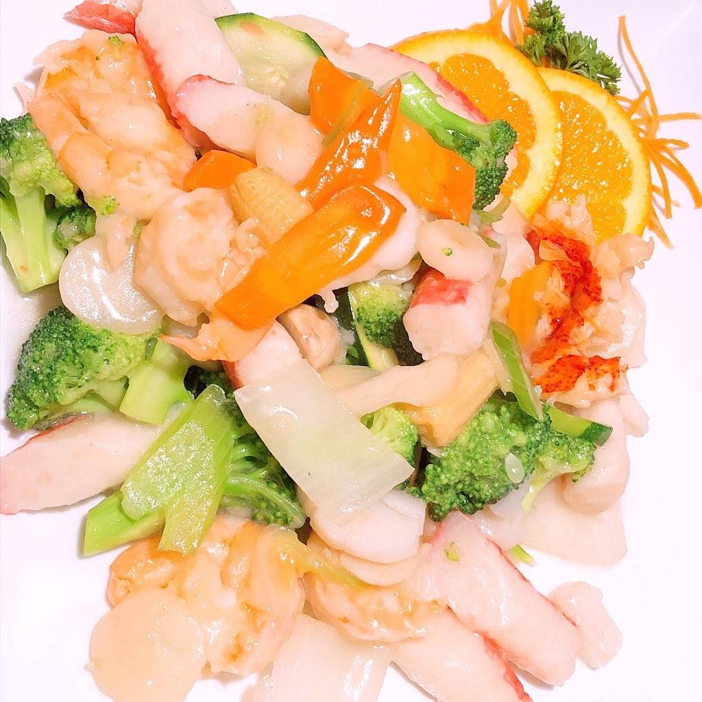 Ichiban Sushi and Chinese Bistro | restaurant | 30763 Milford Rd, New Hudson, MI 48165, USA | 2484462666 OR +1 248-446-2666