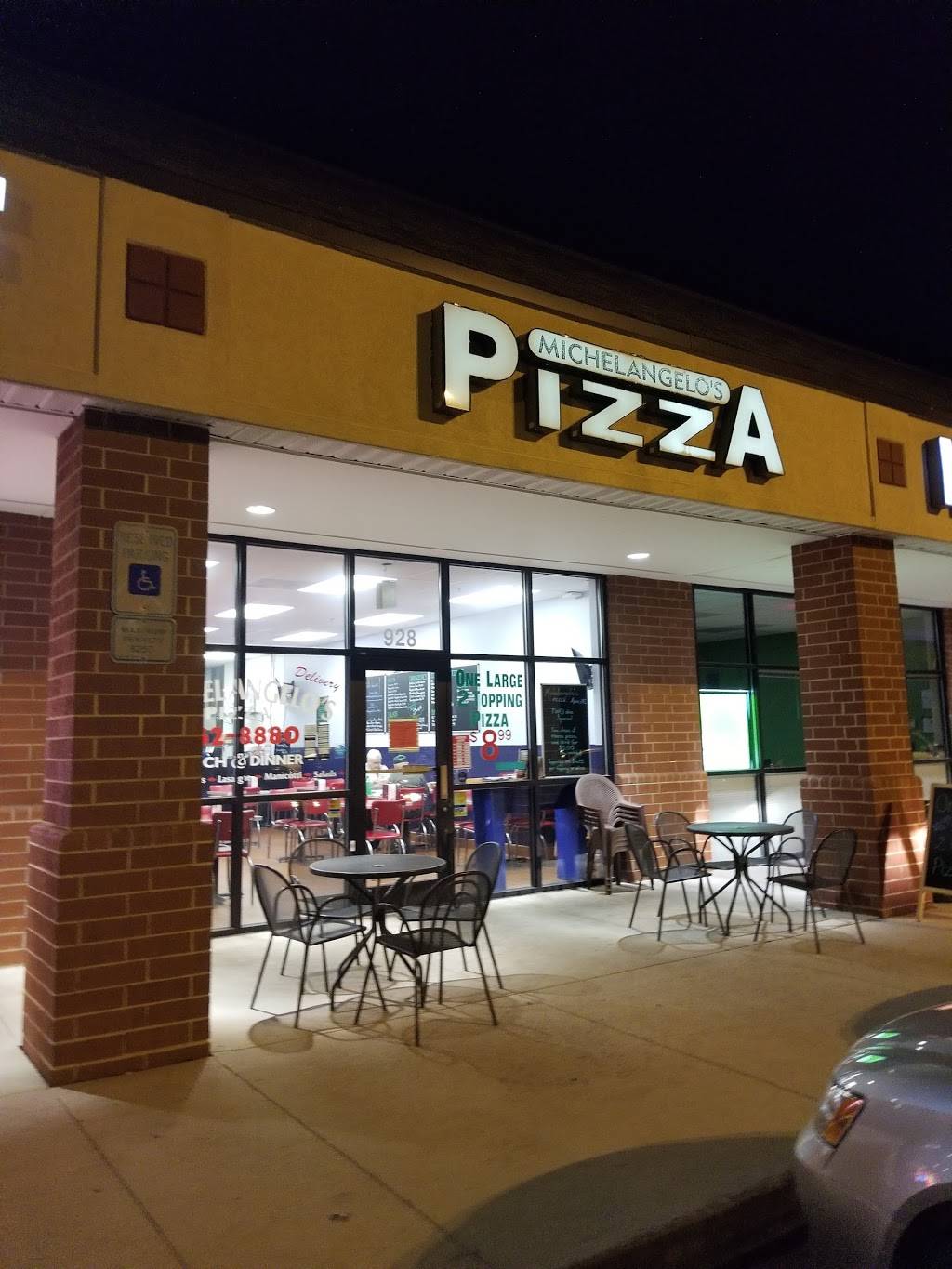 Michelangelos Pizza | restaurant | 928 US-64 W, Apex, NC 27523, USA | 9194628880 OR +1 919-462-8880