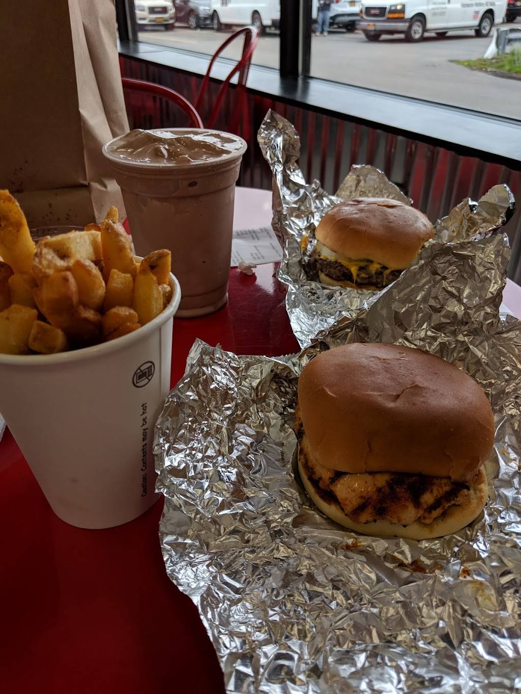 Flip Burger | restaurant | 704 Maple Rd, Buffalo, NY 14221, USA | 7165807741 OR +1 716-580-7741