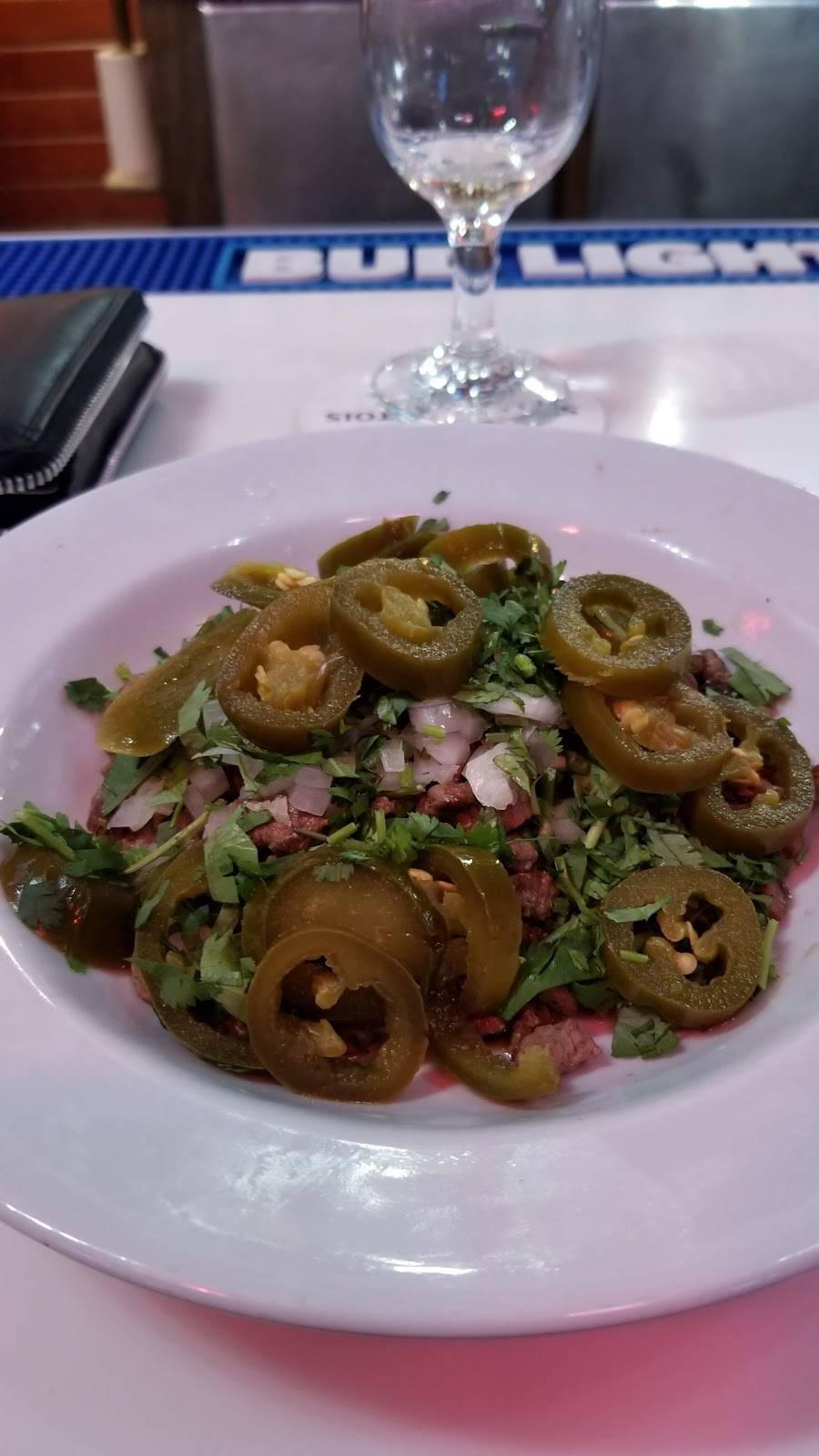 J Js Bar & Grill | restaurant | 23826 Pacific Hwy S, Kent, WA 98032, USA | 2068244799 OR +1 206-824-4799