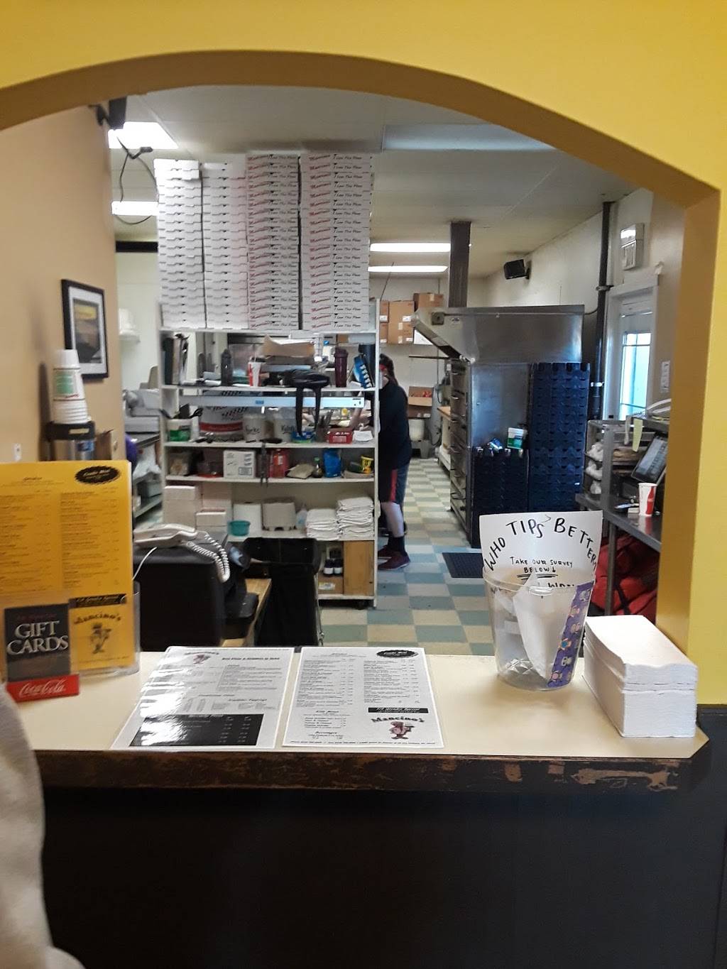 Mancinos Pizza & Grinders | restaurant | 12465 James St # 50, Holland, MI 49424, USA | 6167860600 OR +1 616-786-0600