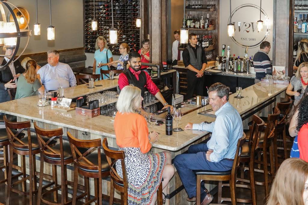 Water into Wine, Bistro & Lounge | night club | 607 N Campbell Station Rd, Knoxville, TN 37934, USA | 8653921586 OR +1 865-392-1586