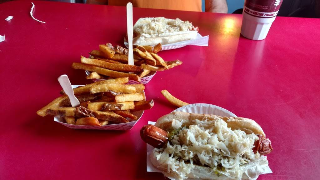 Rawleys Drive-In | restaurant | 5720, 1886 Post Rd, Fairfield, CT 06824, USA | 2032599023 OR +1 203-259-9023