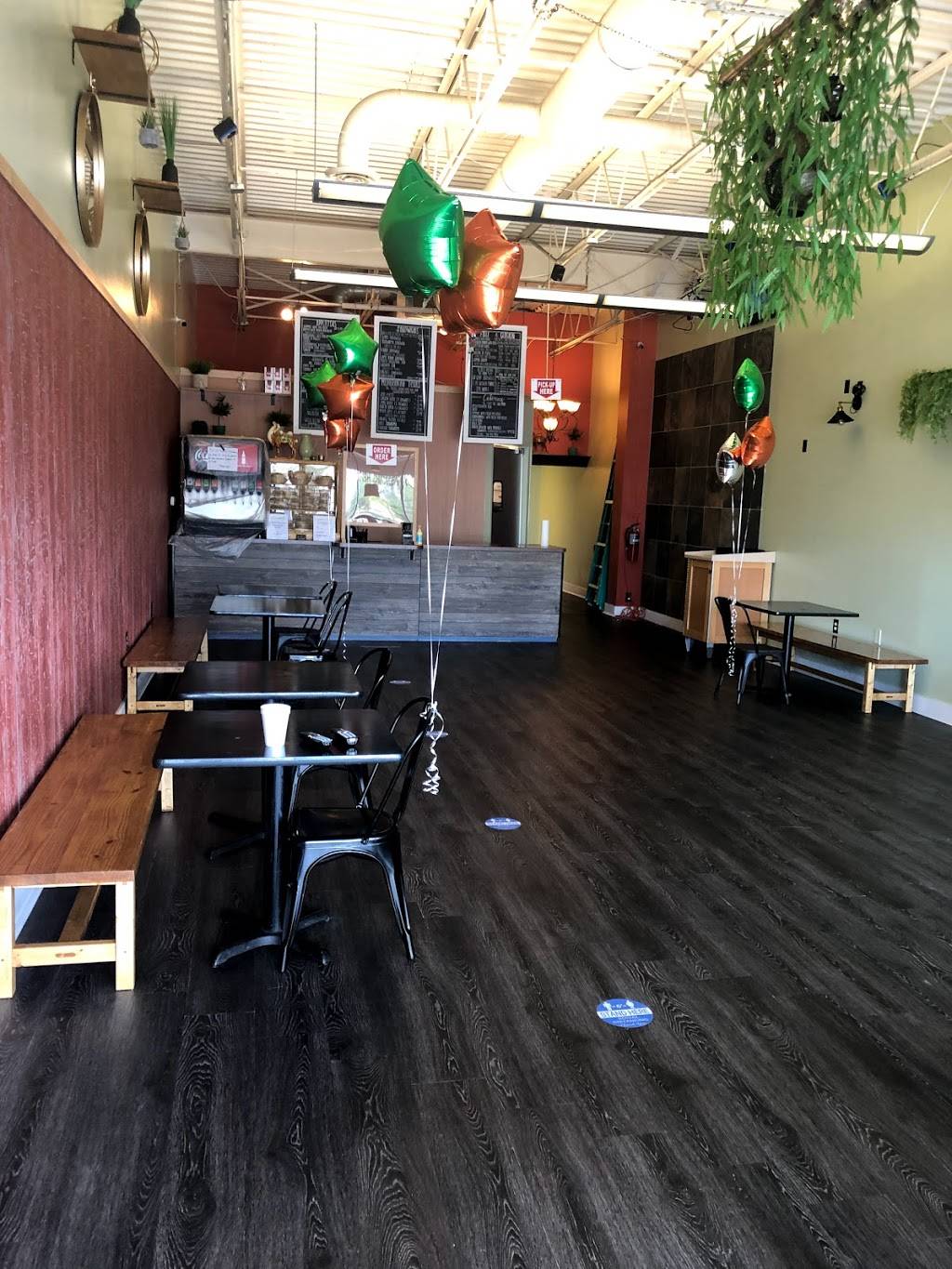 Hello Gyro | restaurant | 6693 E 82nd St, Indianapolis, IN 46250, USA | 3175372478 OR +1 317-537-2478