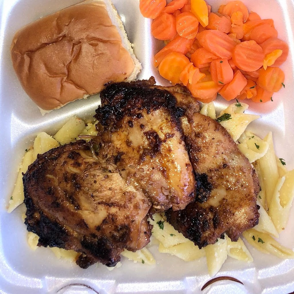 The Tates Place Catering | restaurant | 1818 10th St, Floresville, TX 78114, USA | 2109958215 OR +1 210-995-8215