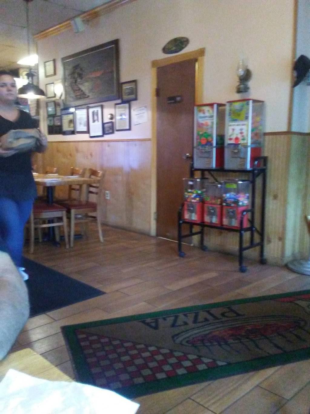 Harwinton Pizza & Restaurant | restaurant | 122 Litchfield Rd, Harwinton, CT 06791, USA | 8604850535 OR +1 860-485-0535