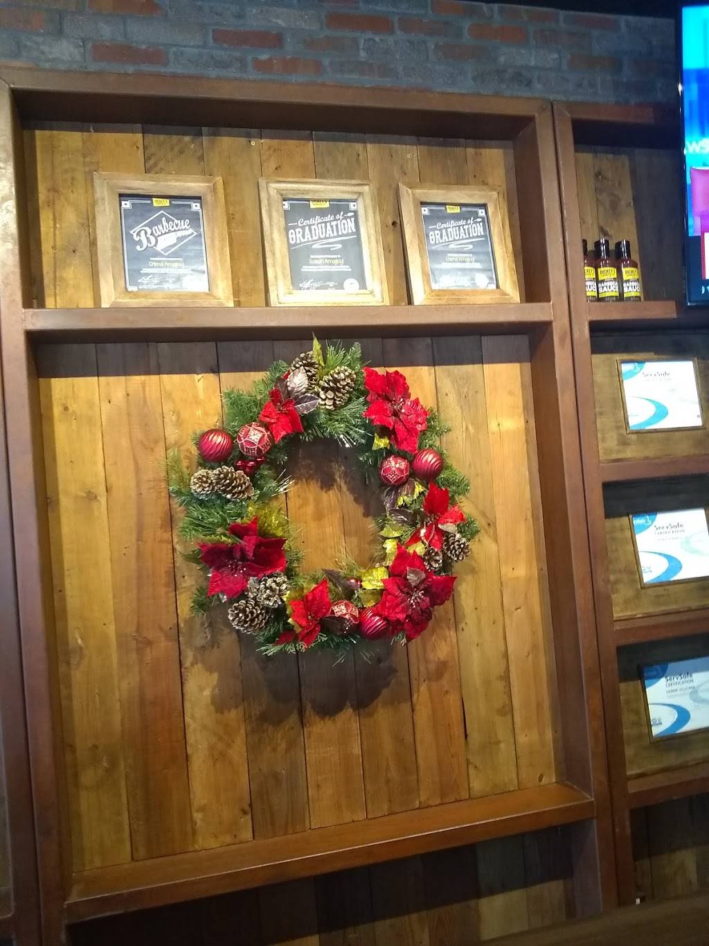 Dickeys Barbecue Pit | restaurant | 972 F Admiral Callaghan Ln, Vallejo, CA 94591, USA | 7075563255 OR +1 707-556-3255