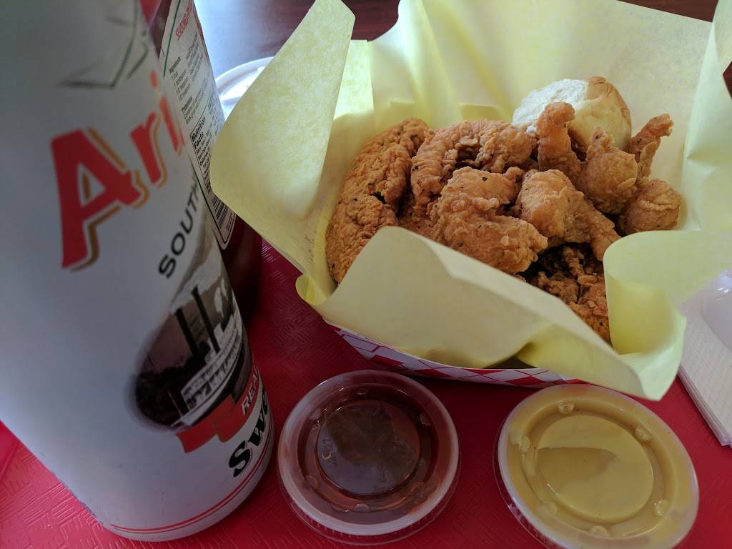 Louisiana Famous Fried Chicken | restaurant | 9208 E R L Thornton Fwy #120, Dallas, TX 75228, USA | 2143275394 OR +1 214-327-5394