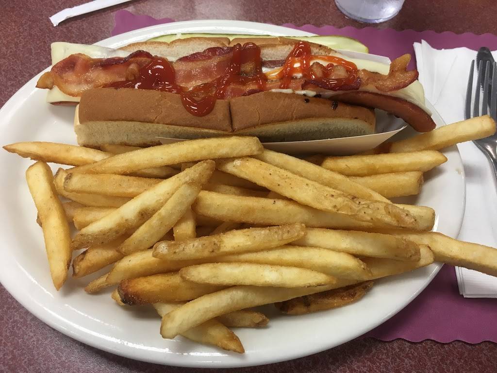 The Shack | restaurant | 441 Long Hill Rd, Groton, CT 06340, USA | 8604455500 OR +1 860-445-5500