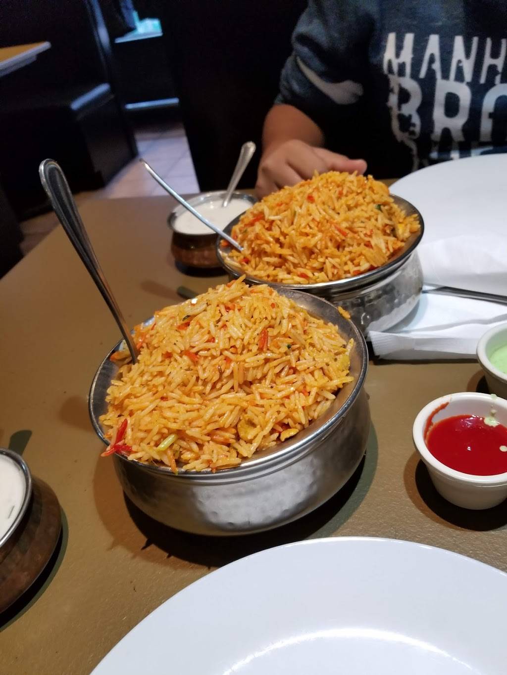 Aroma of India | restaurant | 350 Dundas St, London, ON N6B 1V7, Canada | 5196015353 OR +1 519-601-5353