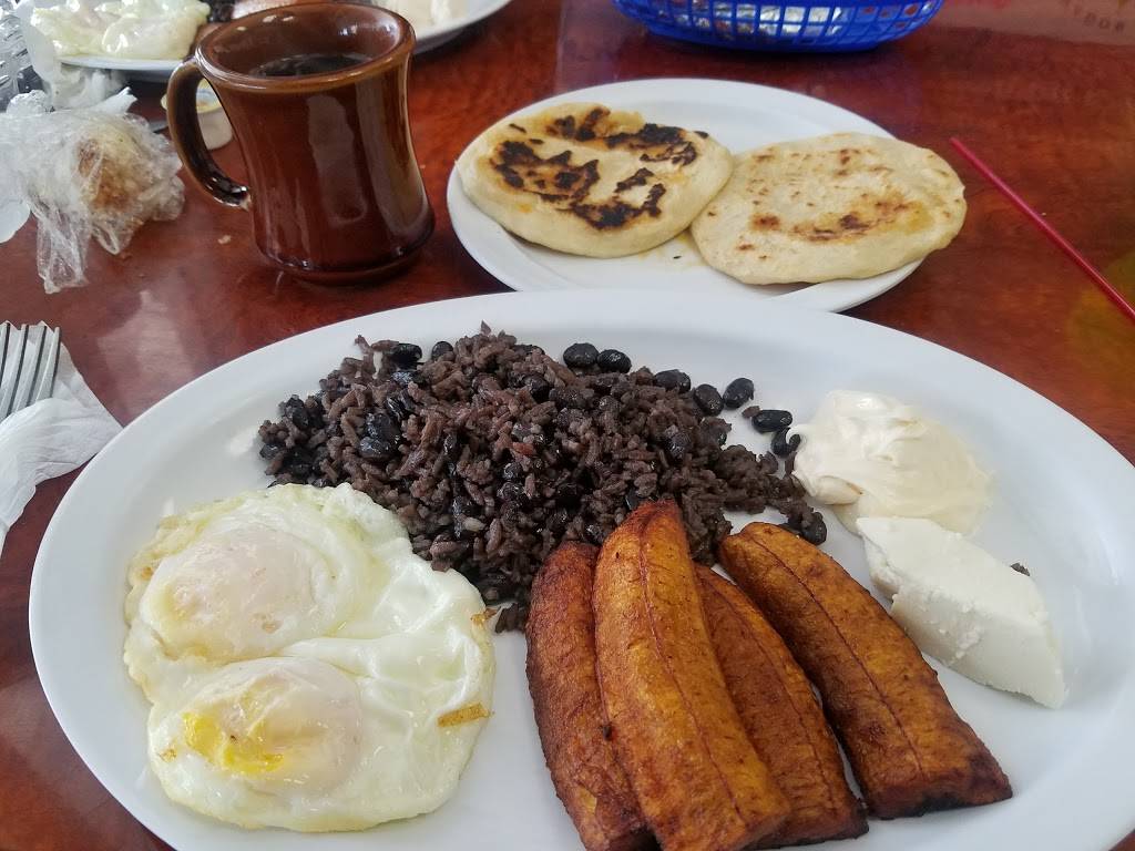 Pupuseria Menchita | restaurant | 1606 Beverly Blvd, Los Angeles, CA 90026, USA | 2132588203 OR +1 213-258-8203