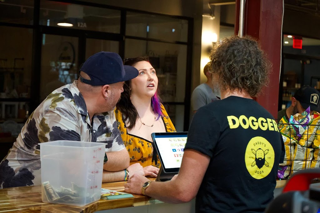 Daddys Dogs (Franklin) | restaurant | 230 Franklin Rd Suite 12U, Franklin, TN 37064, USA | 6158028481 OR +1 615-802-8481