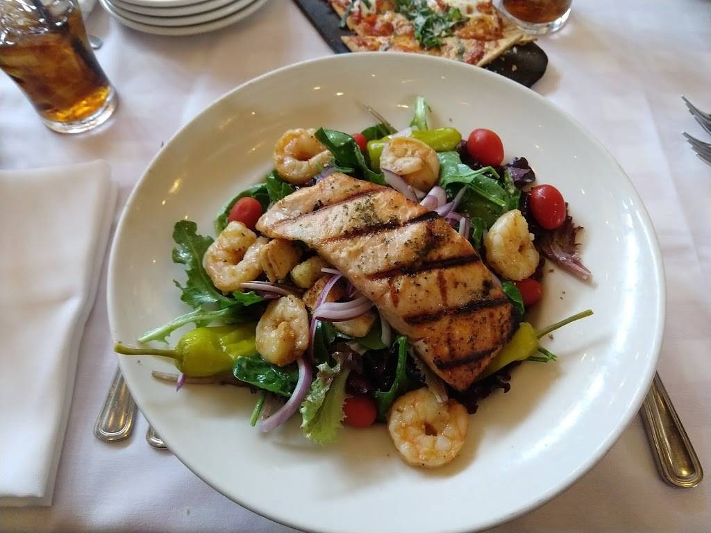 Maggianos Little Italy | restaurant | Promenade, 16405 N Scottsdale Rd, Scottsdale, AZ 85254, USA | 4803334100 OR +1 480-333-4100