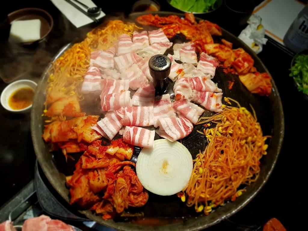 Honey Pig | restaurant | 3400 W 8th St, Los Angeles, CA 90005, USA | 2133800256 OR +1 213-380-0256