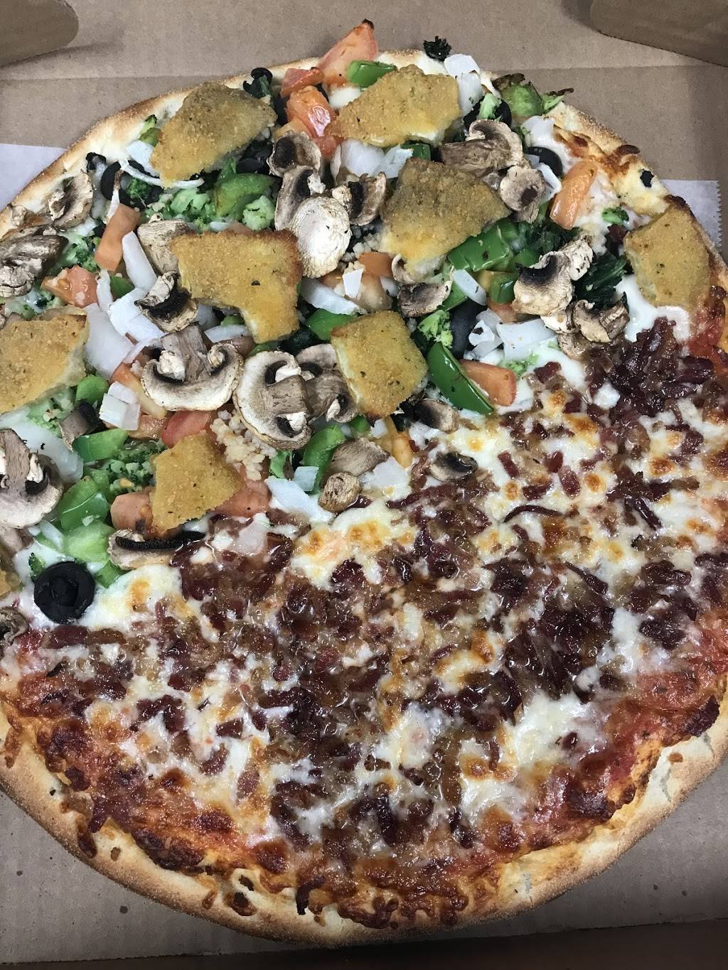 Liberty Pizza | restaurant | 308 North St, Pittsfield, MA 01201, USA | 4134997779 OR +1 413-499-7779