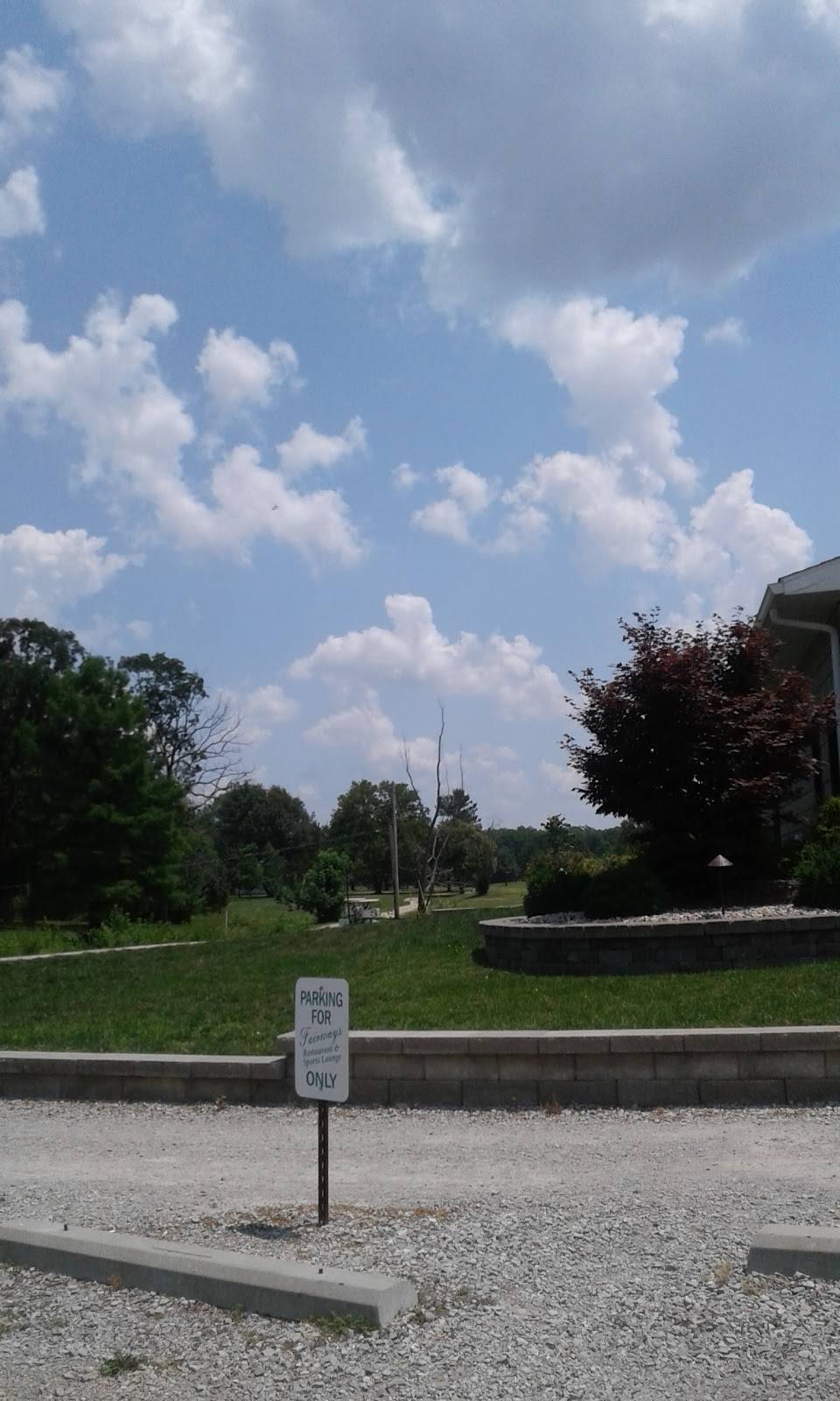 Greenview Golf Club featuring The Turn Restaurant and Sports Lou | restaurant | 2801 Putter Ln, Centralia, IL 62801, USA | 6185320050 OR +1 618-532-0050