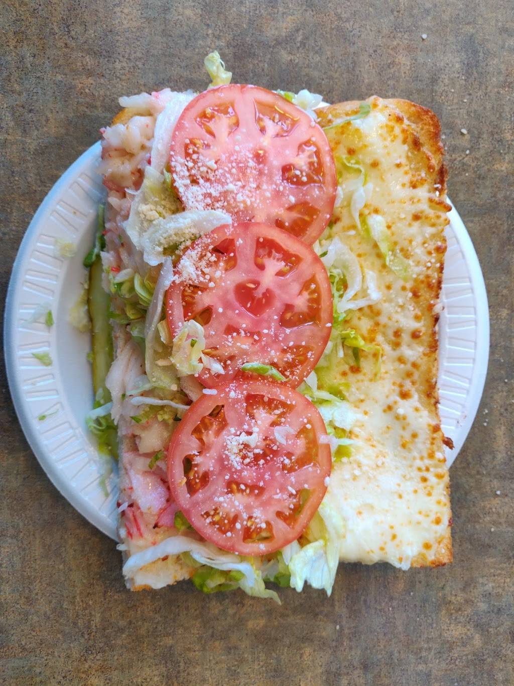 Mancinos Pizza & Grinders | restaurant | 9864 E Grand River Ave #210, Brighton, MI 48116, USA | 8102291600 OR +1 810-229-1600