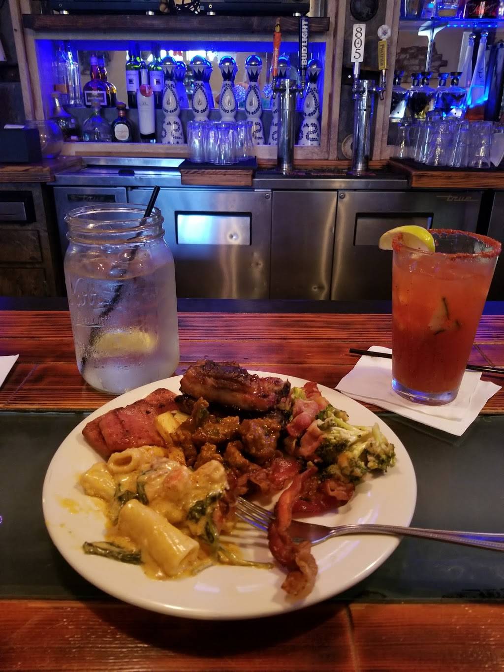 Agave Mexican Grill | restaurant | 250 Oak St, Bakersfield, CA 93304, USA | 6613224283 OR +1 661-322-4283