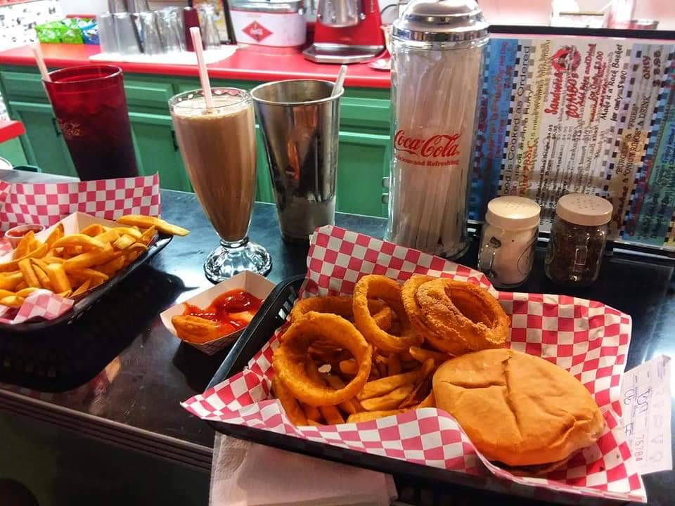 Rock-A-Billy Diner | cafe | 6807 S York Hwy, Clarkrange, TN 38553, USA | 9318633880 OR +1 931-863-3880