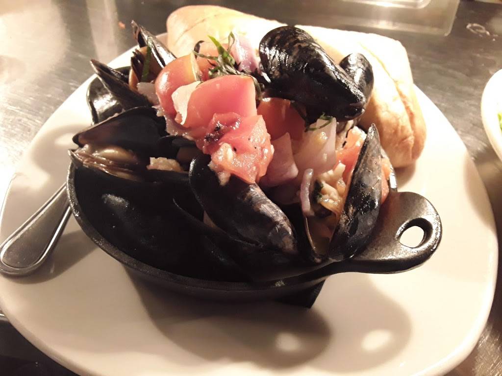 Bonefish Grill | restaurant | 4719 New Centre Dr, Wilmington, NC 28405, USA | 9103131885 OR +1 910-313-1885