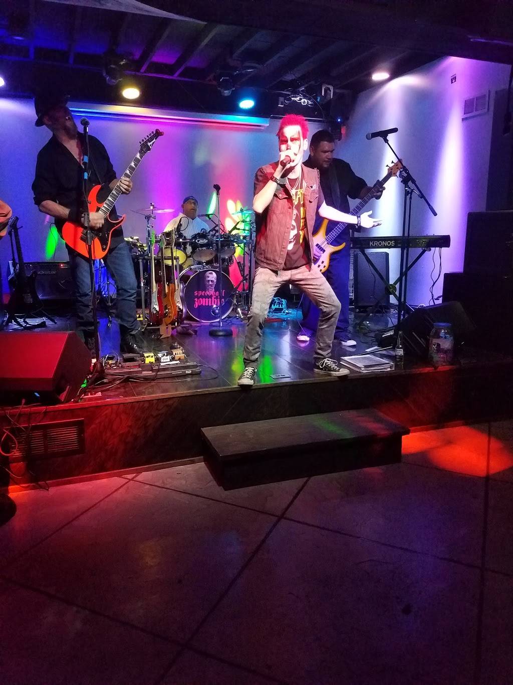 Eden Bar and Grill | restaurant | 926 Gardner St, Joliet, IL 60433, USA | 8156302071 OR +1 815-630-2071