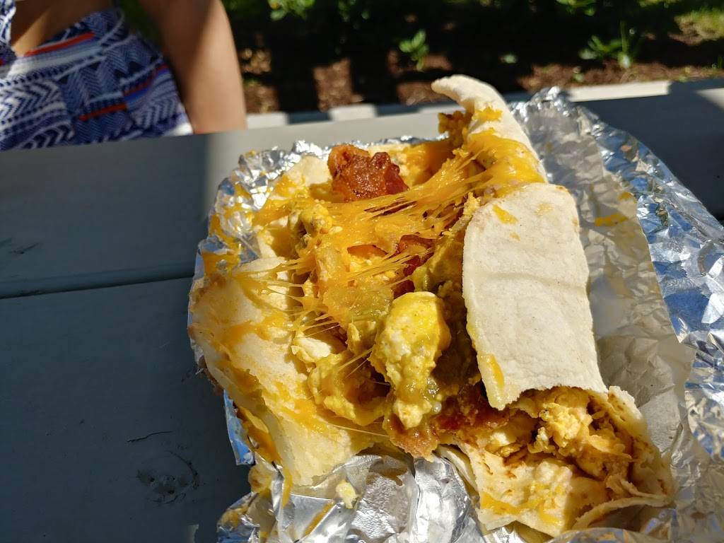 Bronco Burritos | restaurant | 4917 Broadway Avenue J, Galveston, TX 77551, USA | 4097629344 OR +1 409-762-9344