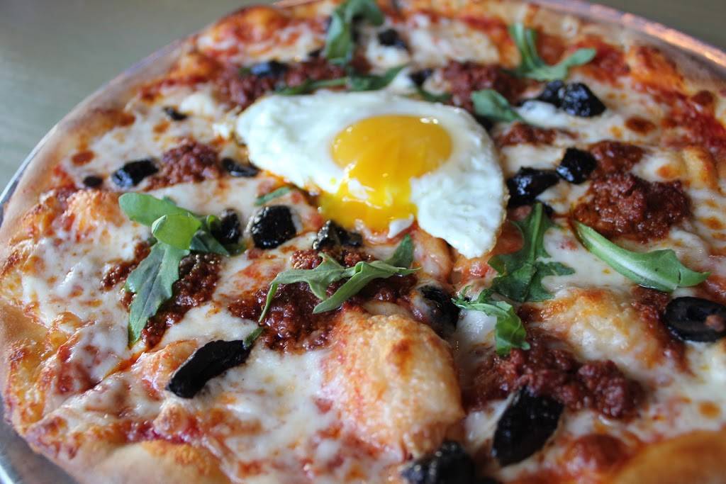 The Venice Whaler | restaurant | 10 Washington Blvd, Venice, CA 90292, USA | 3108218737 OR +1 310-821-8737