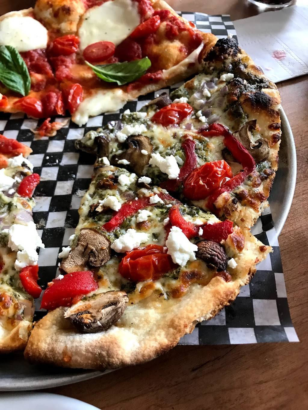 Local Tap Room | restaurant | 13 Main St, Cambridge, ON N1R 7G9, Canada | 5196221799 OR +1 519-622-1799