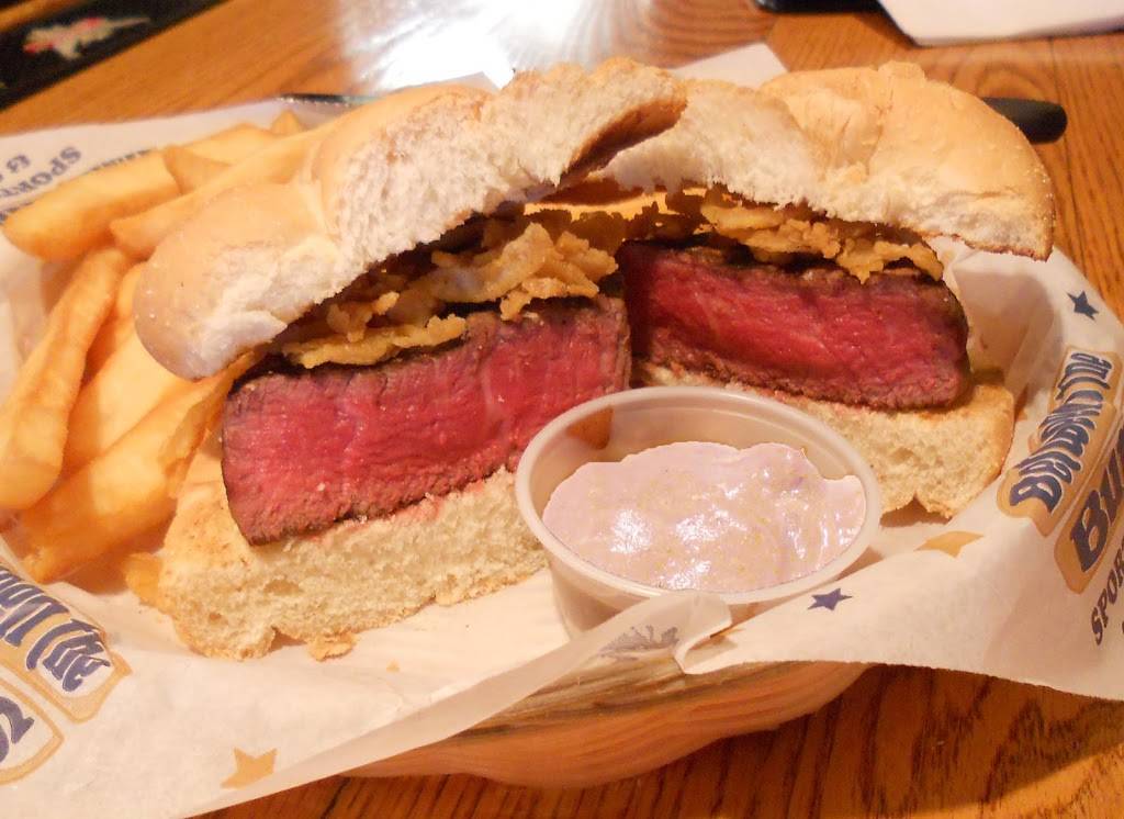 Between the Buns | restaurant | 1720 Lincolnway W, Osceola, IN 46561, USA | 5746794474 OR +1 574-679-4474