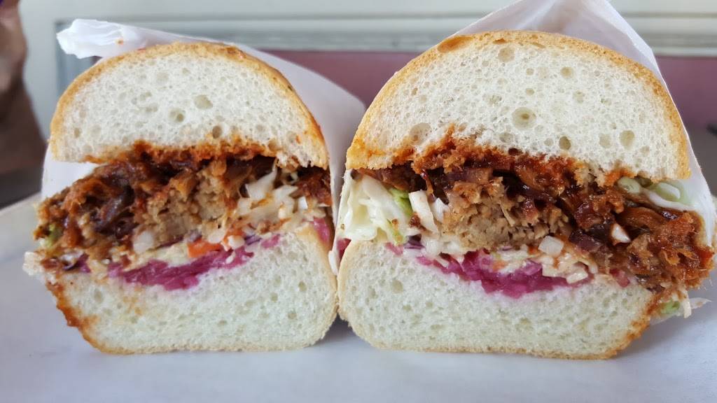 Crossroads Smokehouse & Deli | restaurant | 333 1st St Ste A, Benicia, CA 94510, USA | 7077454453 OR +1 707-745-4453