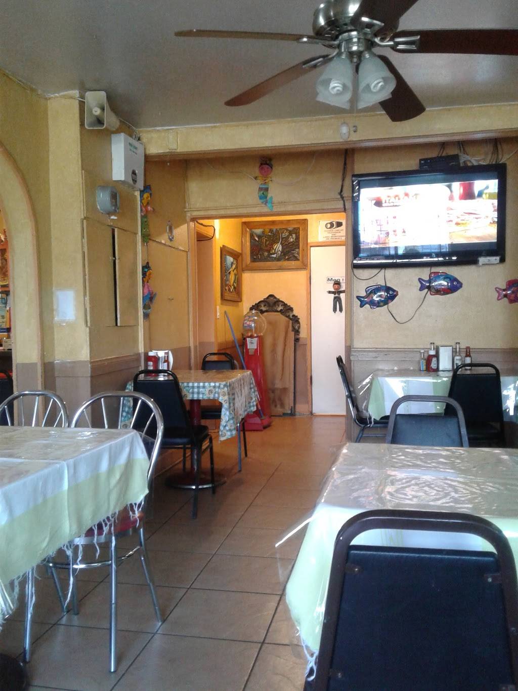 El Compadre Restaurant | restaurant | 233 E Florence Ave, Los Angeles, CA 90003, USA | 3237517148 OR +1 323-751-7148