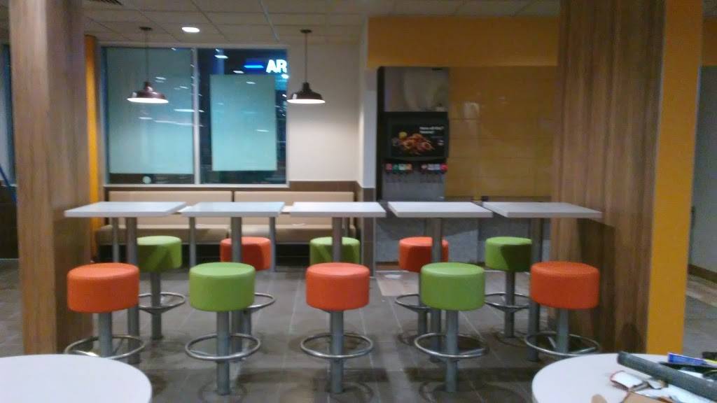 McDonalds | cafe | 7123 Crenshaw Blvd, Los Angeles, CA 90043, USA | 3237502614 OR +1 323-750-2614
