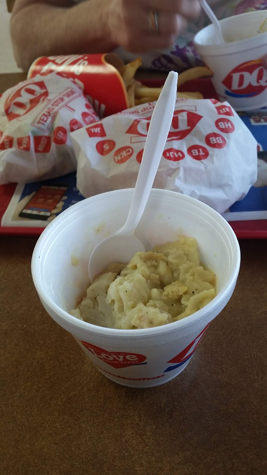 Dairy Queen | restaurant | 403 4th St, Sterling City, TX 76951, USA | 3253785161 OR +1 325-378-5161