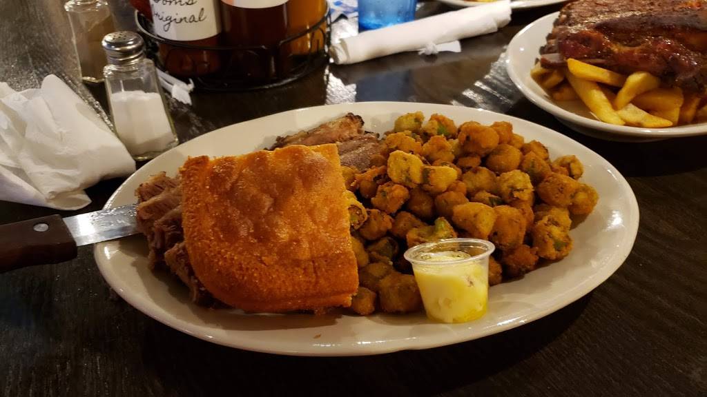 Toms All American BBQ | restaurant | 85 S West End Blvd, Quakertown, PA 18951, USA | 2672273292 OR +1 267-227-3292