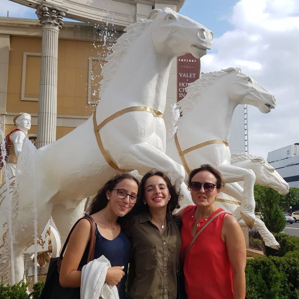 Caesars | restaurant | 30 N Arkansas Ave, Atlantic City, NJ 08401, USA | 6093484411 OR +1 609-348-4411