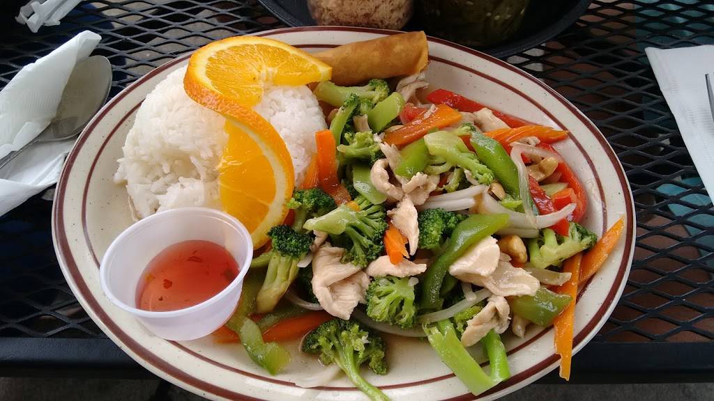 Thai Hut | restaurant | 1165 Hartnell Ave, Redding, CA 96002, USA | 5302228405 OR +1 530-222-8405