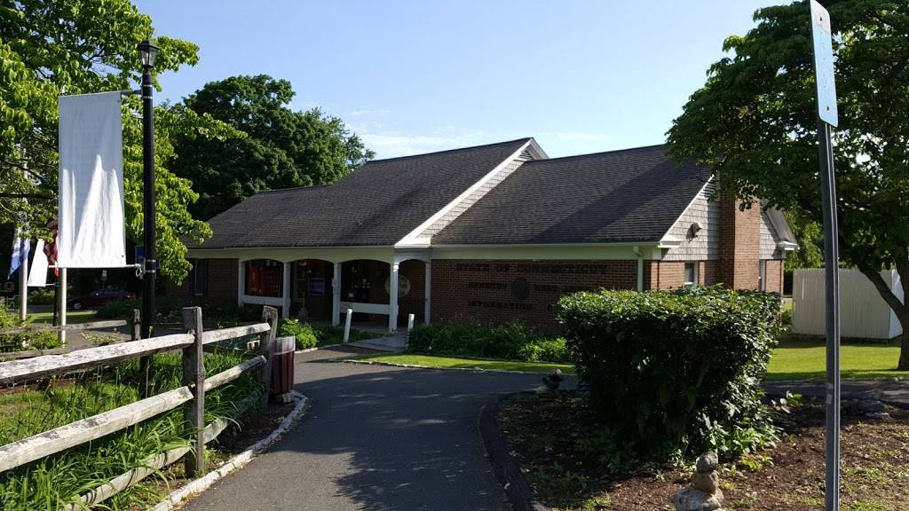 Danbury Green | shopping mall | 115 Mill Plain Rd, Danbury, CT 06811, USA | 2036355560 OR +1 203-635-5560