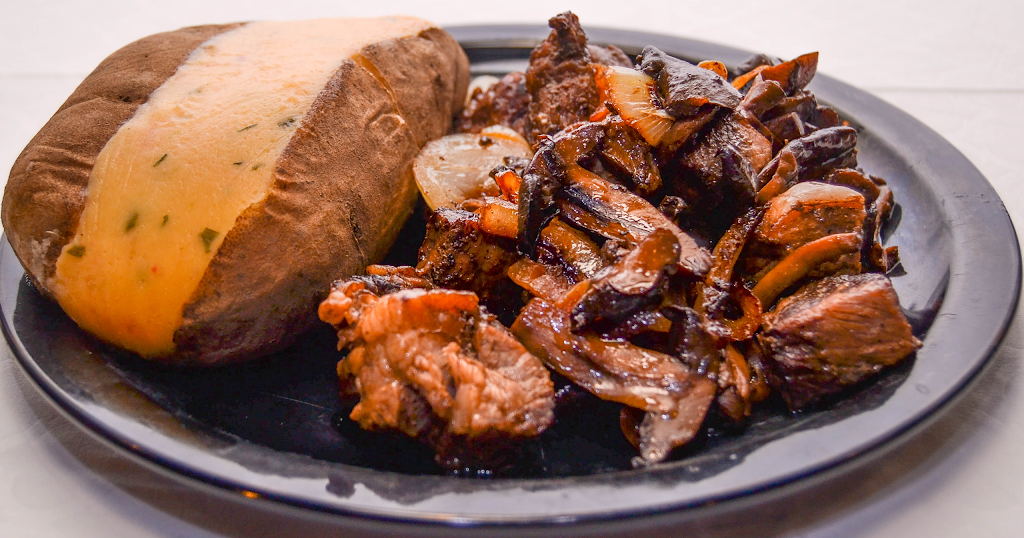 Bettys Parkway Restaurant | restaurant | 912 Riverside Dr, Columbia, TN 38401, USA | 9313885570 OR +1 931-388-5570