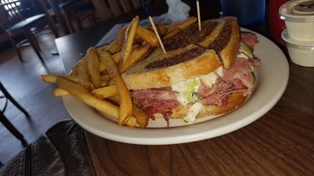 Steverinos Pizza Purgatoris Bar & Restaurant | restaurant | 10980 Dunnigan Rd, Emmett, MI 48022, USA | 8103846900 OR +1 810-384-6900