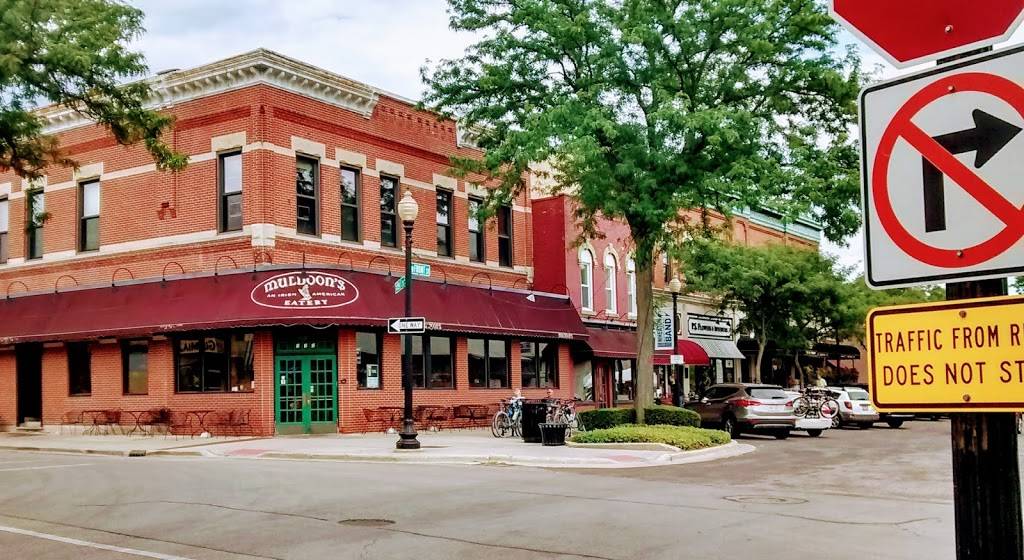Muldoons | restaurant | 133 W Front St, Wheaton, IL 60187, USA | 6306688866 OR +1 630-668-8866