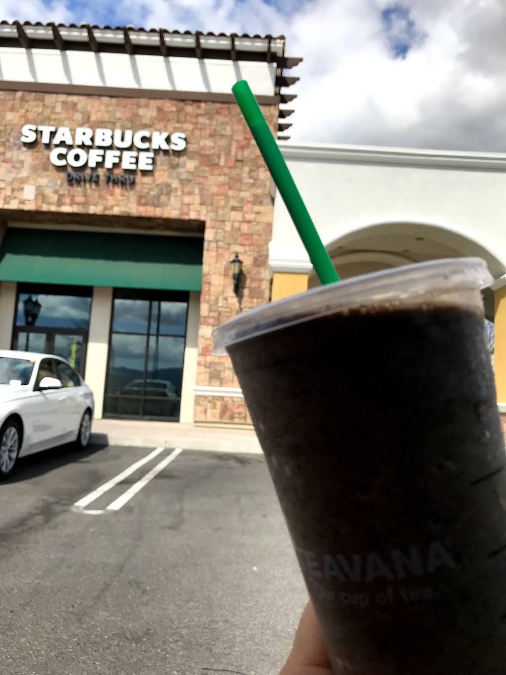 Starbucks | cafe | 1581 Simi Town Center Way, Simi Valley, CA 93065, USA | 8052061813 OR +1 805-206-1813